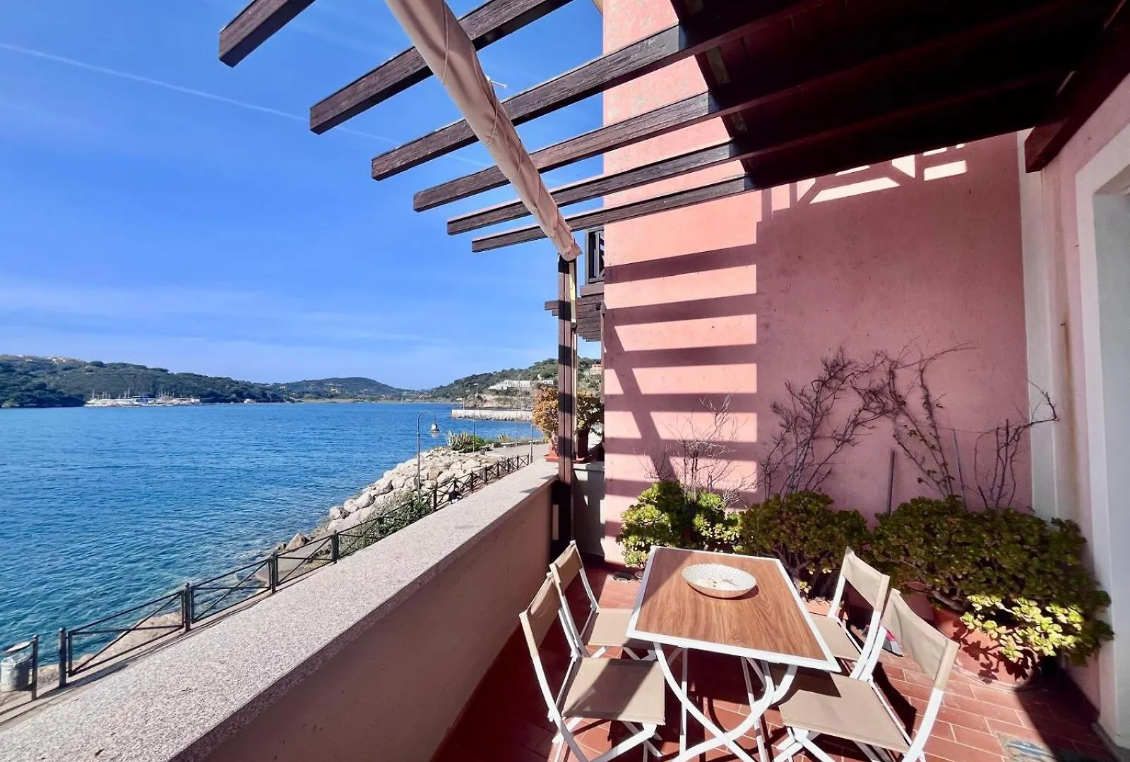 La Pianotta Suite - Elba Affitti Porto Azzurro